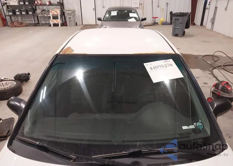 2001 Honda Civic z USA, uszkodzony, nr VIN 1HGEN26491L000349